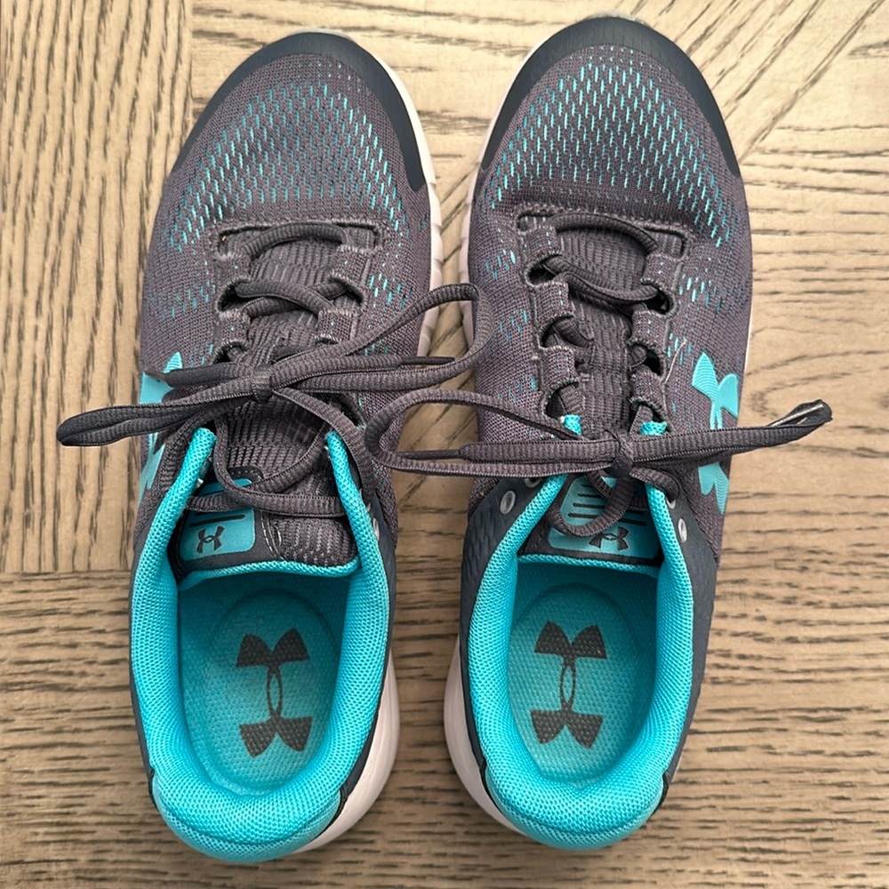 Women’s Under Armour running shoe